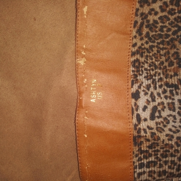 Boots - Picture 4 of 4